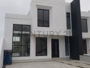 Se vende casa en Urbanización Ciudad del Mar, Manta