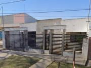 Se Vende Casa en Viale en calle 9 de Julio