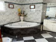 SE VENDE CASA EN ZONA DEL MAYORAZGO