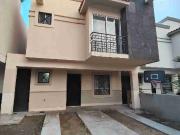 SE VENDE CASA EN ZONA SENDERO