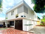 SE VENDE CASA ESQUINERA 2 PISOS CALI, LIDO