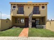 SE VENDE CASA ESTILO TOSCANA Y JARDIN EN ATLIXCO PUEBLA,...