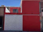 SE VENDE CASA FRACC. ANGEL TRIAS A UNA CUADRA DE PASEO...