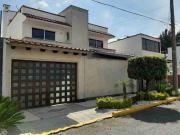 Se vende casa grande dentro de fraccionamiento club de...