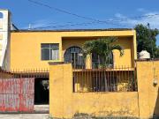 SE VENDE CASA GRANDE EN COL. MATATIPAC
