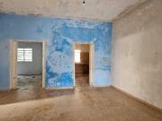 SE VENDE CASA IDEAL PARA REMODELAR, EN EL CENTRO DE...