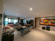 SE VENDE CASA INDEPENDIENTE AMPLIA Y REMODELADA CIUDAD...