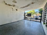 Se Vende Casa Lote propio, Cinco amb, con cochera...