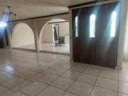 Se vende casa muy amplia en la colonia Buenos Aires,...