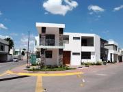 Se Vende Casa NUEVA de 3 recámaras con baño c/u en...