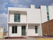 Se vende casa nueva en fracc Rinconadas del Venado II ...