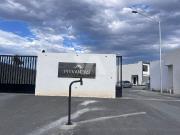 Se vende casa nueva en Privanzas Mirasierra al oriente...