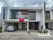 SE VENDE CASA NUEVA EN ZONA ANGELÓPOLIS