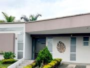 SE VENDE CASA O PERMUTA CASA CAMPESTRE EN PUEBLITO CAFETERO