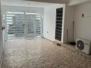 SE VENDE CASA OASIS REVOLUCION MUY AMPLIA 2 PISOS