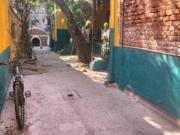 SE VENDE CASA PARA INVERSIÓN A UNA CUADRA DE LA BASÍLICA...
