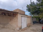 SE VENDE CASA PARA REFORMAR