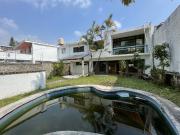 Se vende casa para remodelar en el Miraval