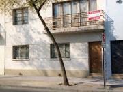 Se vende casa para uso habitacional o comercial en pleno...