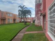 SE VENDE CASA RECIEN REMODELADA