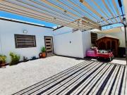 SE VENDE CASA REMODELADA COL CUARTELES