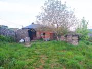 SE VENDE CASA SEMI REFORMADA EN COESES A 12 KMS DE LUGO