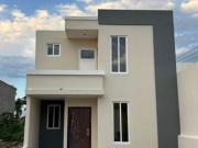 Se vende casa senderos del valle