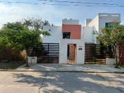 SE VENDE CASA SOLA 2 NIVELES FRACCIONAMIENTO LAS FINCAS,...