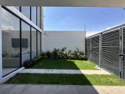 Se vende casa sola con alberca en Xochitepec Morelos