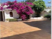 SE VENDE CASA ubicada en CIENFUEGOS, LINDAVISTA, CDMX