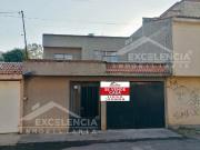 SE VENDE CASA ubicada en la Colonia Agustín Arriaga...
