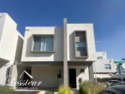 SE VENDE CASA CERCA DE CAMPOS ELISEOS