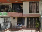 Se vende casa unifamiliar dos pisos, barrio Portales del...