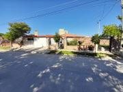 SE VENDE CASA ZONA 3 ROTONDA