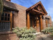 SE VENDE caseron en ZONA NORTE!a mt de RAFAEL NUÑEZ!