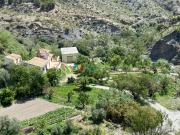 Se vende chalet de dos plantas con 5 dormitorios, 2...