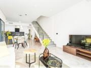 SE VENDE CHALET DE OBRA NUEVA CON PISCINA EN BENIJOFAR