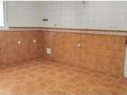 Se vende chalet independiente de una planta – 145 m²...