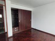 Se vende como Departamento u Oficina en 2do piso Avenida...
