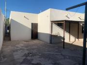 SE VENDE COMODA CASA DE UNA SOLA PLANTA EN ZONA DE ALTA...