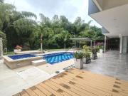 Se vende cómoda y lujosa casa en condominio rural en...