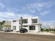 Se Vende Condominio Cerca del Mar en Ciudad del Mar Manta