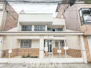 Se Vende De Casa En San Juan De Lurigancho