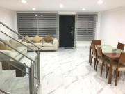 Se Vende Departamento de 3 Niveles en Fuente de Leones...