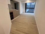se vende departamento de estreno en la zona financiera...