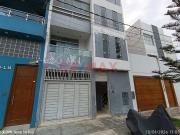 Se Vende Departamento En Primer Piso En La Urb. Los...