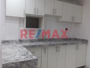 Se Vende Departamento En San Juan De Lurigancho, Urb La...