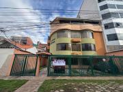 Se vende departamento espacioso e iluminado en Zona...