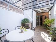 Se vende Dpto amueblado c/ patio a mts de Arist