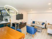 Se Vende Dpto. con 3Hab. 1 cochera doble lineal y 2...